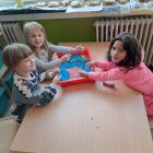 2kc - 'Wie gaat er mee naar de dierentuin?'
