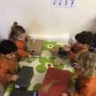 Dozen groot en klein, spelen met dozen is fijn